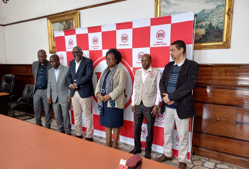 UNIPÚNGUÈ FIRMA PARCERIA ESTRATÉGICA COM A RÁDIO MOÇAMBIQUE