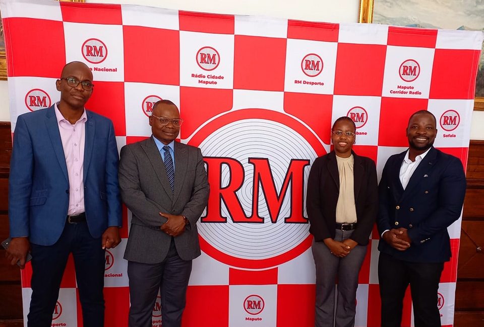 UNIPÚNGUÈ FIRMA PARCERIA ESTRATÉGICA COM A RÁDIO MOÇAMBIQUE